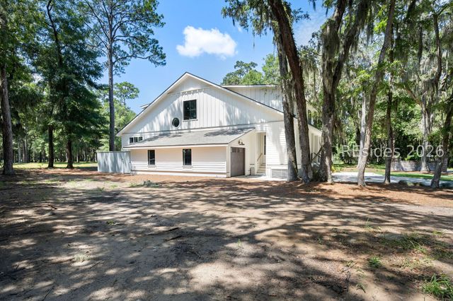 2 Osprey Pl, Daufuskie Island, SC 29915