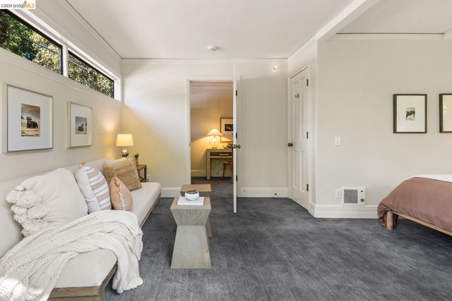 2520 Russell St, Berkeley, CA 94705