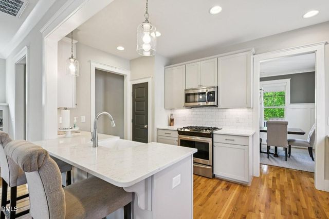 1313 Quincy Cottage Road, Hillsborough, NC 27278