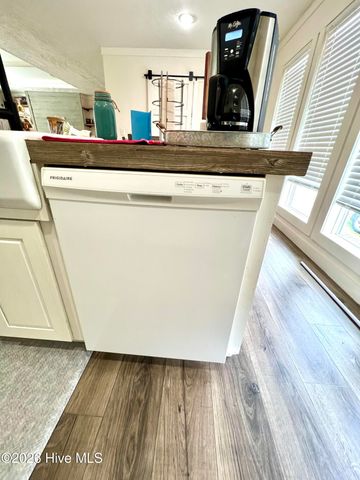 9556 Silver Spoon Road, Clarkton, NC 28433