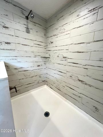 9556 Silver Spoon Road, Clarkton, NC 28433