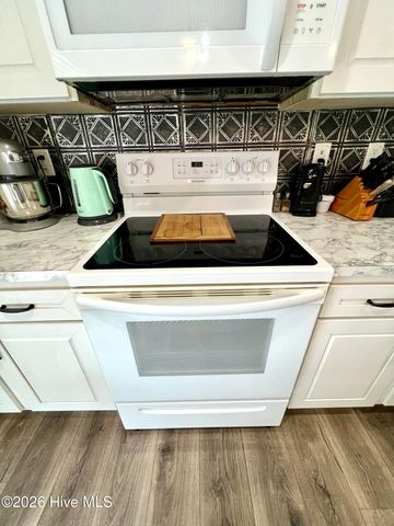 9556 Silver Spoon Road, Clarkton, NC 28433