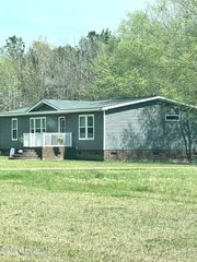 9556 Silver Spoon Road, Clarkton, NC 28433
