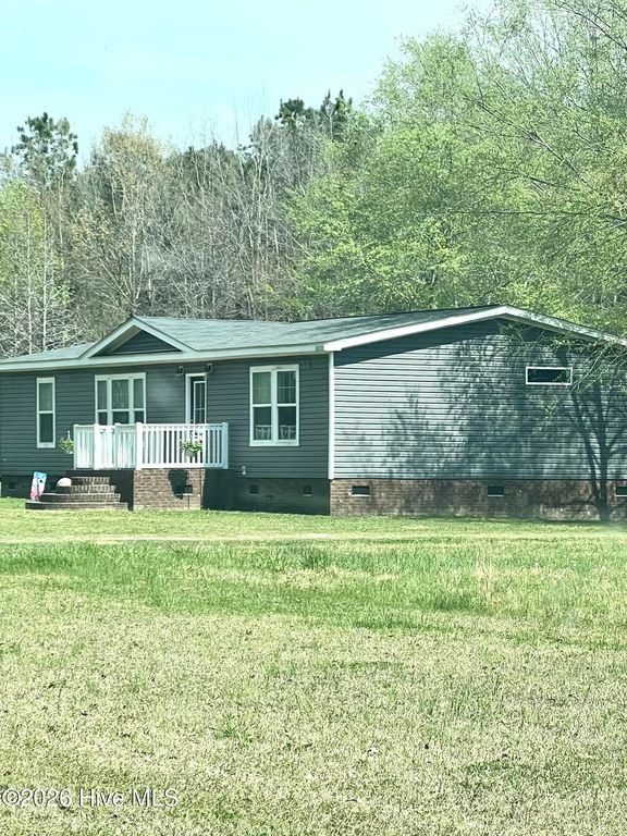 9556 Silver Spoon Road, Clarkton, NC 28433