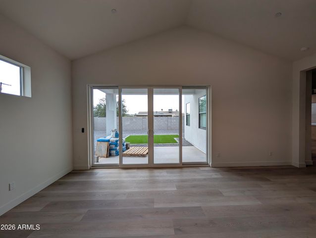 826 W 12TH Street, Tempe, AZ 85281