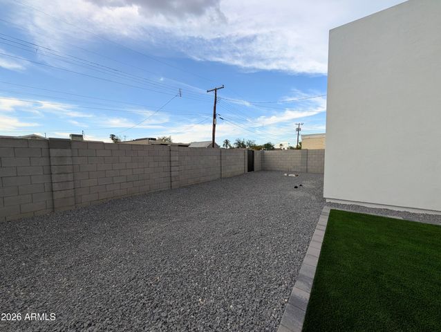 826 W 12TH Street, Tempe, AZ 85281