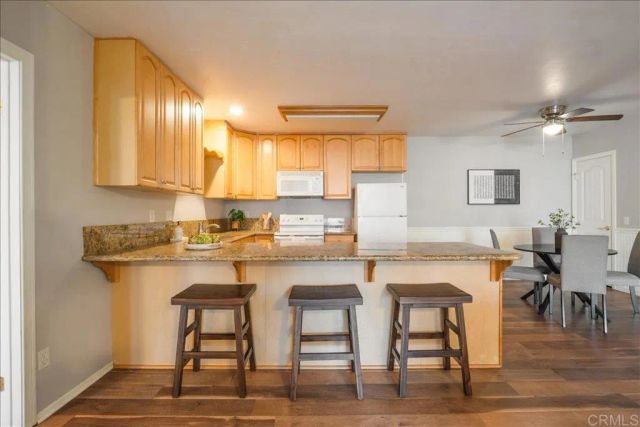 425 Autumn Drive 21, San Marcos, CA 92069