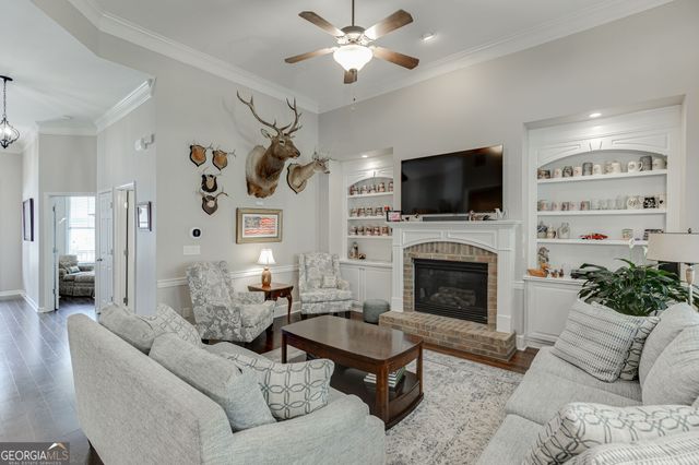 5918 Deer Chase Lane, Hoschton, GA 30548