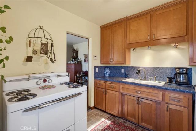 18528 Kingsdale, Redondo Beach, CA 90278