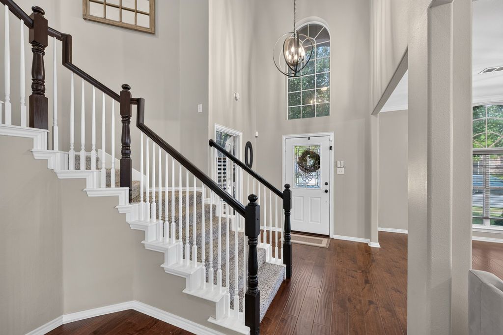 2039 Camelot Drive, Lewisville, TX 75067 — photo 5