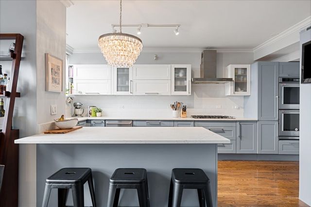 433 W Briar Place 6B, Chicago, IL 60657