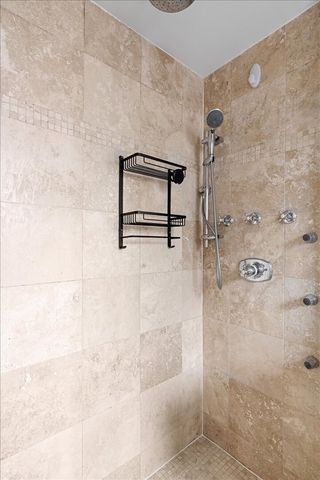 433 W Briar Place 6B, Chicago, IL 60657