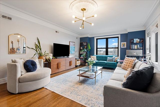 433 W Briar Place 6B, Chicago, IL 60657