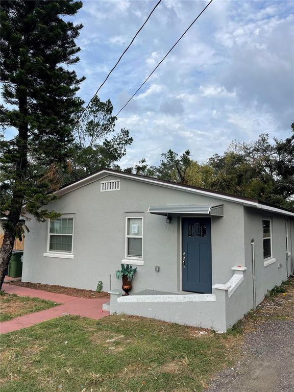 Image 1 of property listing at 8517 N HIGHLAND AVENUE, Tampa, FL 33604