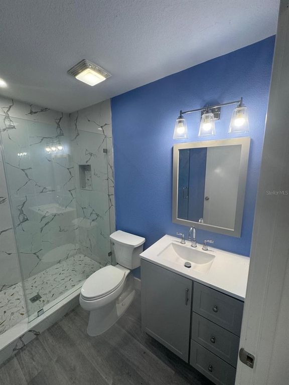Image 13 of property listing at 8517 N HIGHLAND AVENUE, Tampa, FL 33604