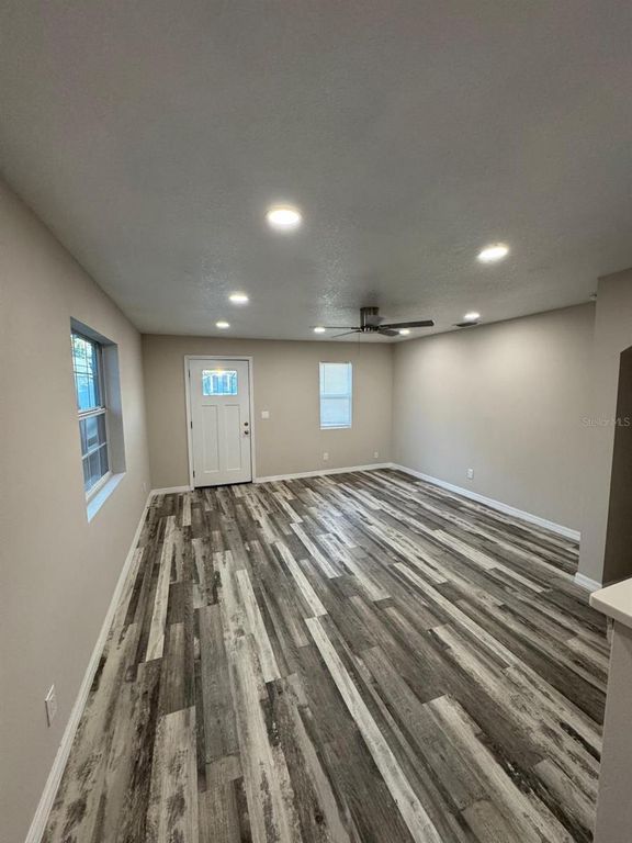 Image 17 of property listing at 8517 N HIGHLAND AVENUE, Tampa, FL 33604