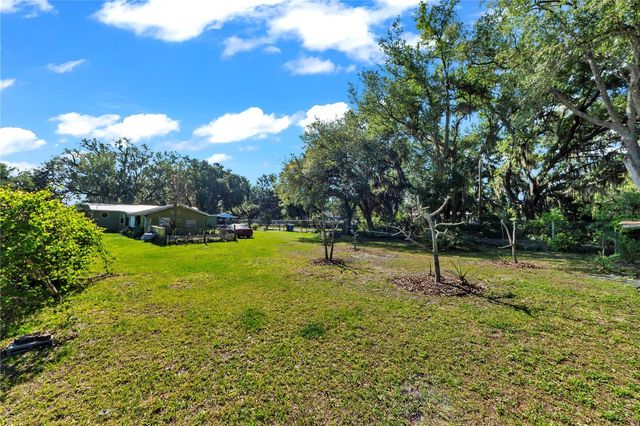 13610 ACKER ROAD, Dover, FL 33527