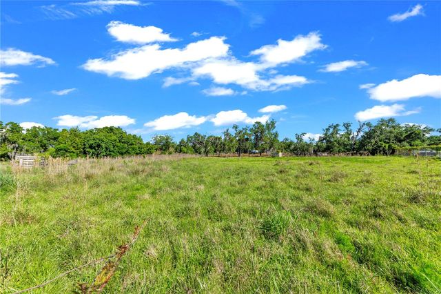 13610 ACKER ROAD, Dover, FL 33527