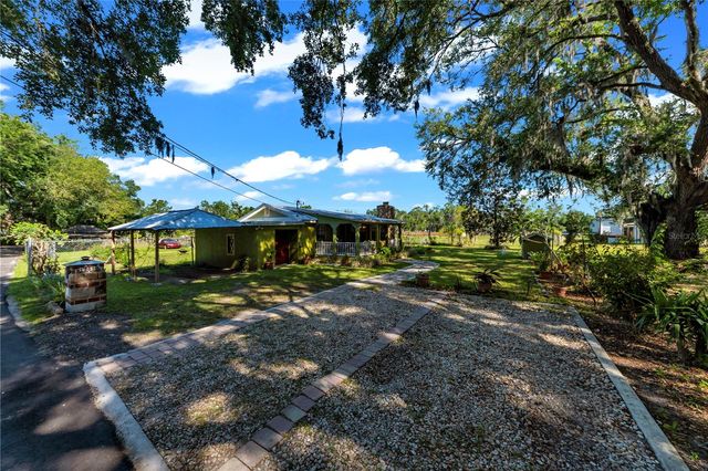 13610 ACKER ROAD, Dover, FL 33527