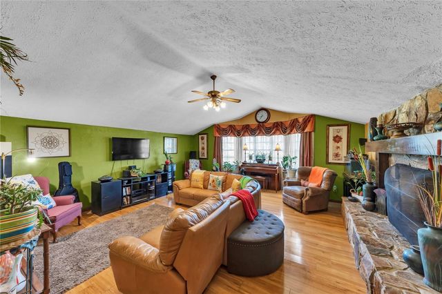 13610 ACKER ROAD, Dover, FL 33527