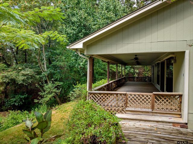 147 County Road 2608, Pittsburg, TX 75686