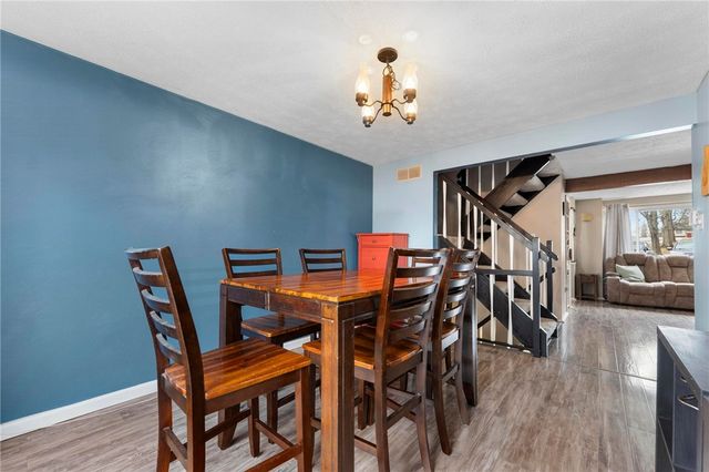 3106 Laurel Ridge Cir, Bridgeville, PA 15017