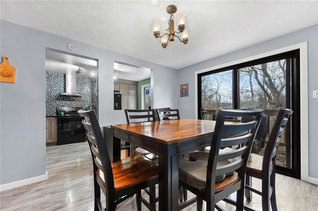 3106 Laurel Ridge Cir, Bridgeville, PA 15017