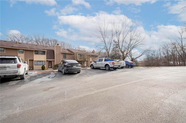 3106 Laurel Ridge Cir, Bridgeville, PA 15017