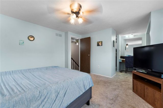 3106 Laurel Ridge Cir, Bridgeville, PA 15017