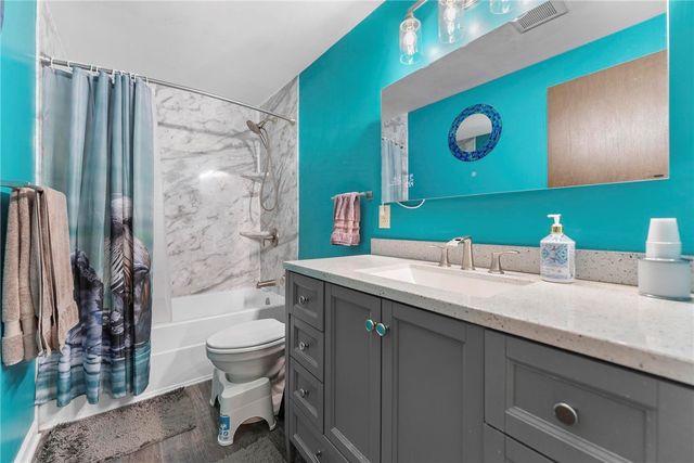 3106 Laurel Ridge Cir, Bridgeville, PA 15017