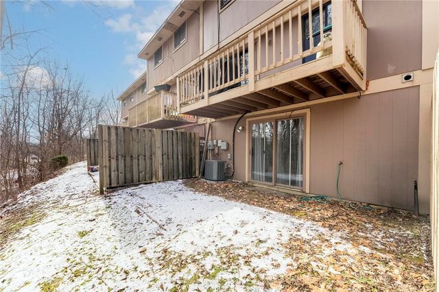 3106 Laurel Ridge Cir, Bridgeville, PA 15017