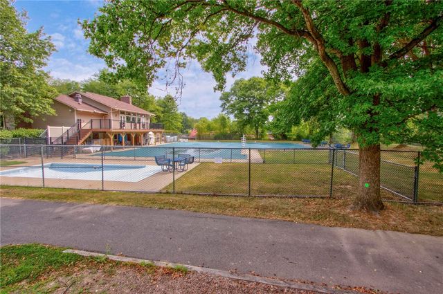 3106 Laurel Ridge Cir, Bridgeville, PA 15017