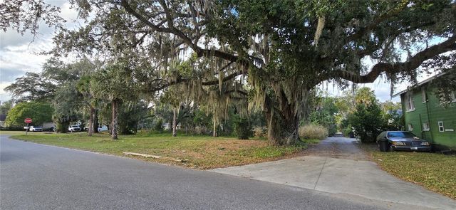 E 11TH STREET, Sanford, FL 32771