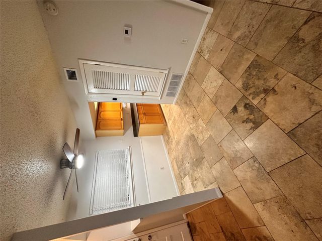 1725 Toomey RD 101, Austin, TX 78704