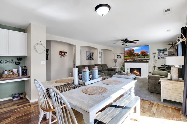 1407 E Crossroads Drive, Moses Lake, WA 98837