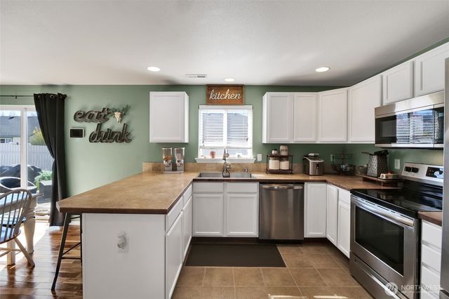 1407 E Crossroads Drive, Moses Lake, WA 98837