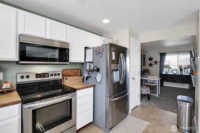 1407 E Crossroads Drive, Moses Lake, WA 98837