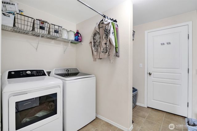 1407 E Crossroads Drive, Moses Lake, WA 98837