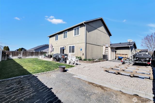 1407 E Crossroads Drive, Moses Lake, WA 98837