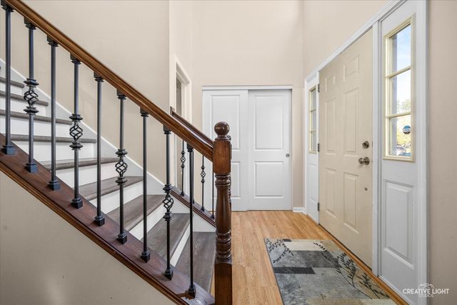 540 Waterford Drive, Oswego, IL 60543