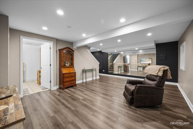 540 Waterford Drive, Oswego, IL 60543