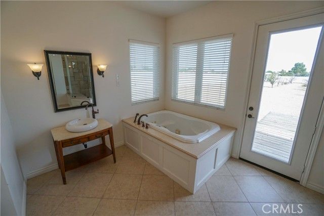 14042 Estero, Victorville, CA 92392