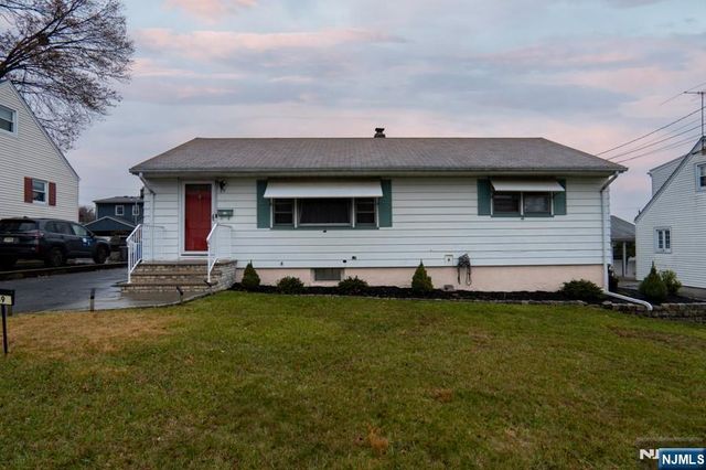 89 Susan Court, Clifton, NJ 07012