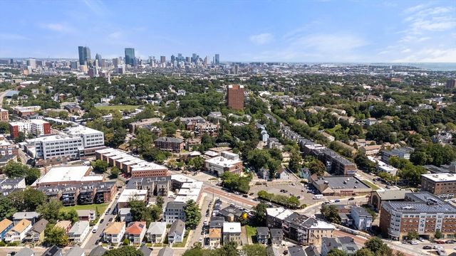 41 W Walnut Park, Boston, MA 02119