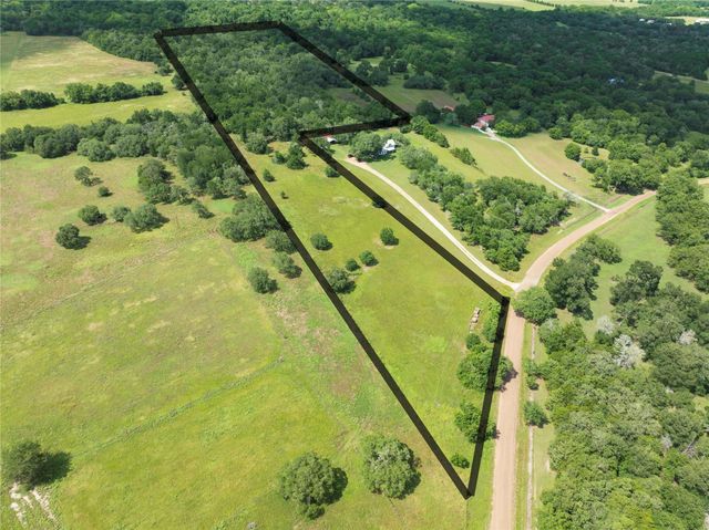 000 Hranicky RD, Schulenburg, TX 78956