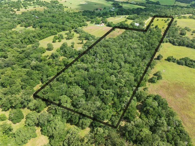 000 Hranicky RD, Schulenburg, TX 78956