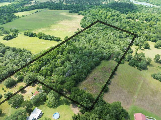 000 Hranicky RD, Schulenburg, TX 78956