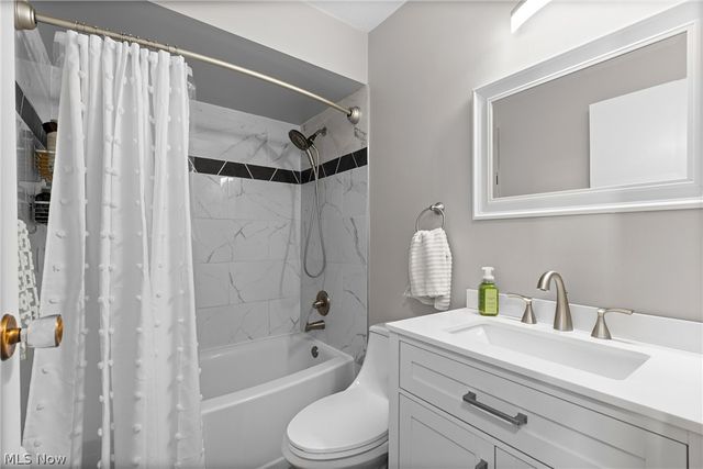 156 Crisswill Road, St Clairsville, OH 43950