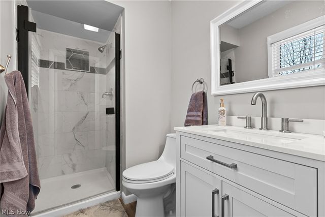 156 Crisswill Road, St Clairsville, OH 43950