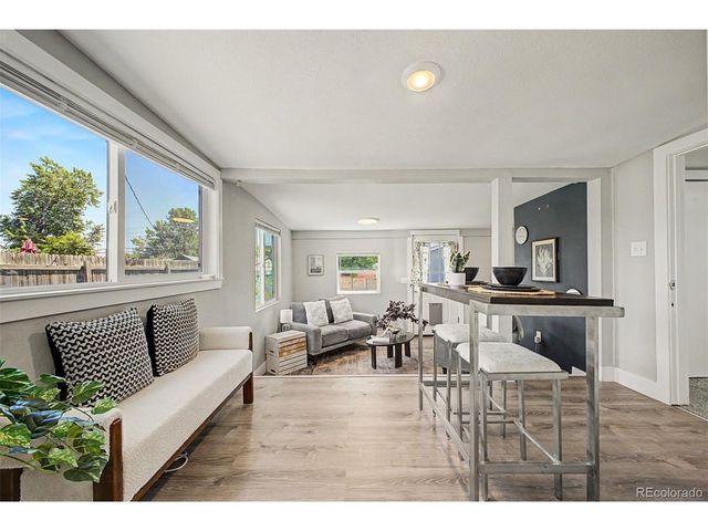 1870 W Beekman Pl, Denver, CO 80221
